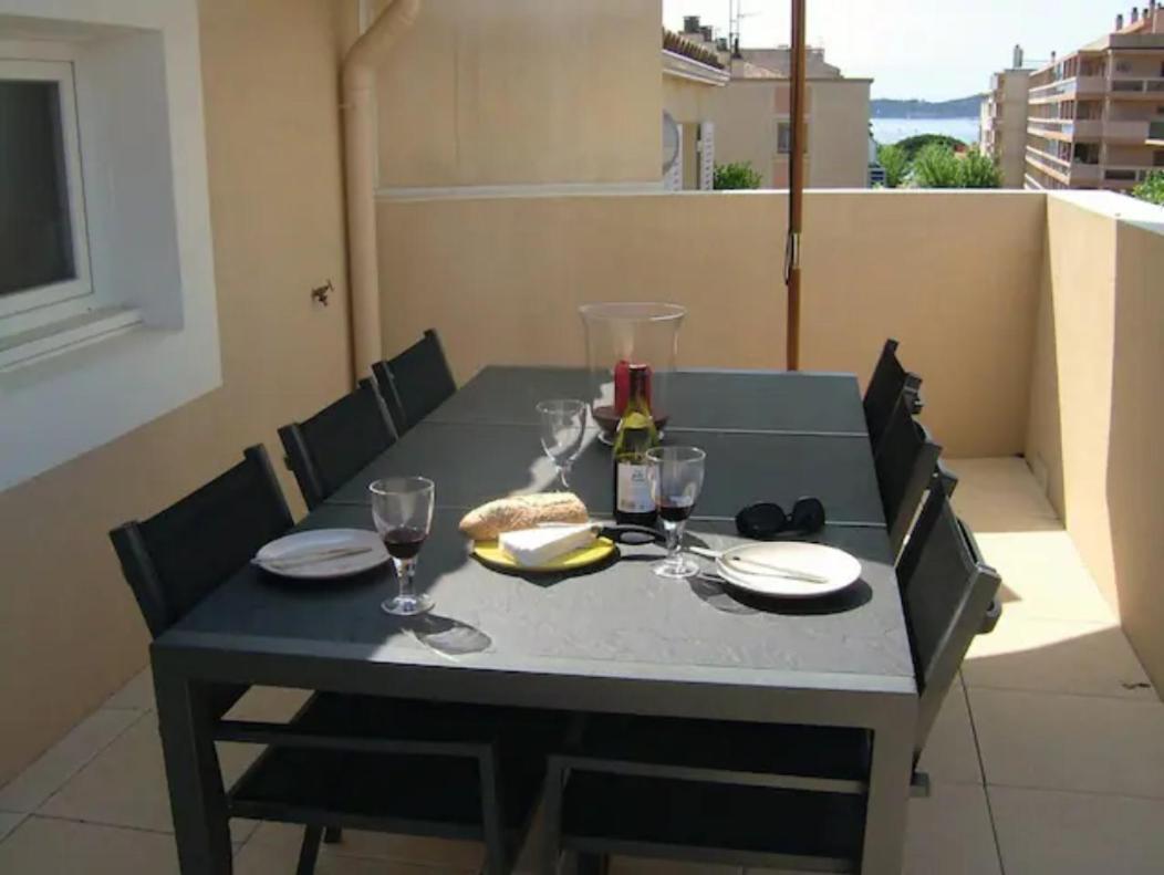 Casa Del Mar - Beautiful Two Bedroom Penthouse Apartment Sainte-Maxime Exterior foto