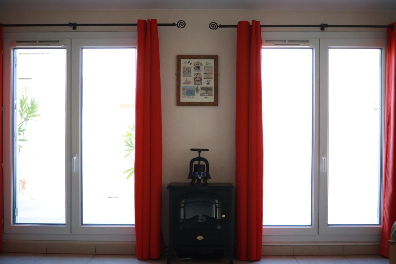 Casa Del Mar - Beautiful Two Bedroom Penthouse Apartment Sainte-Maxime Exterior foto
